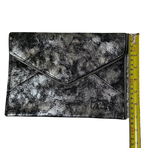 NWOT it Cosmetics Metallic Grey and Silver Pouch Bag - Picture 5 of 7